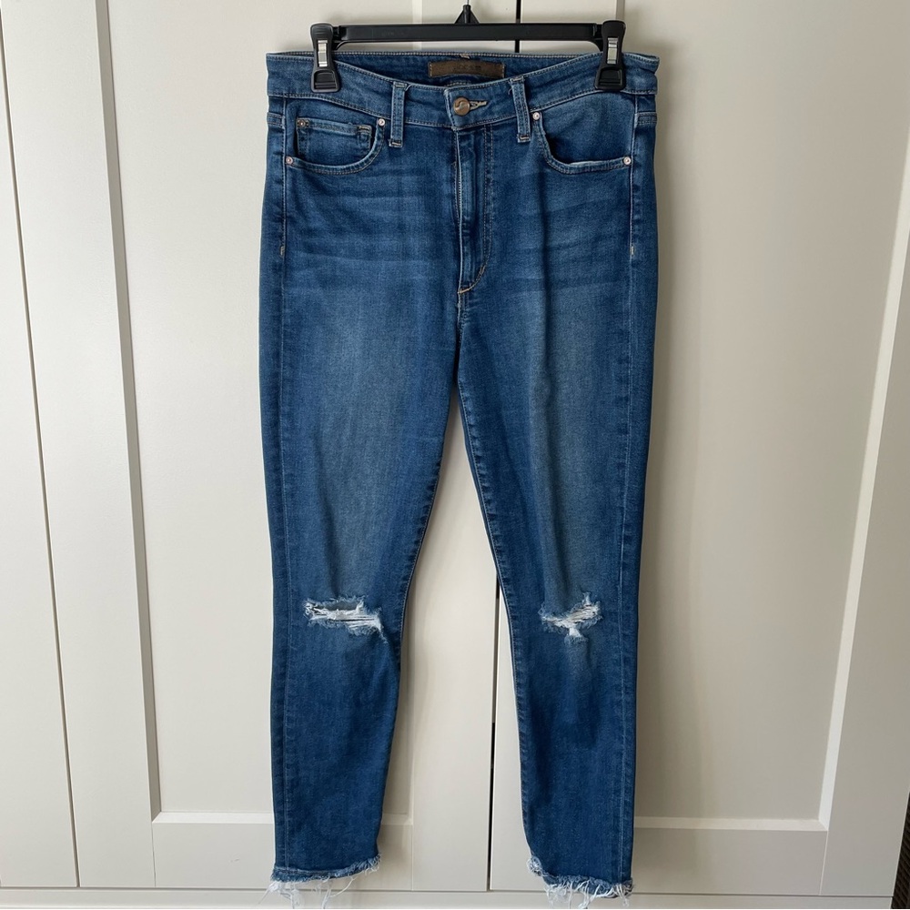 Joe’s Flawless Jeans The Charlie High Rise Skinny Crop Mandala Wash 28
